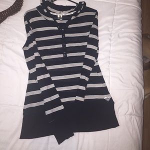 Cute lightweight Roxy hooded top